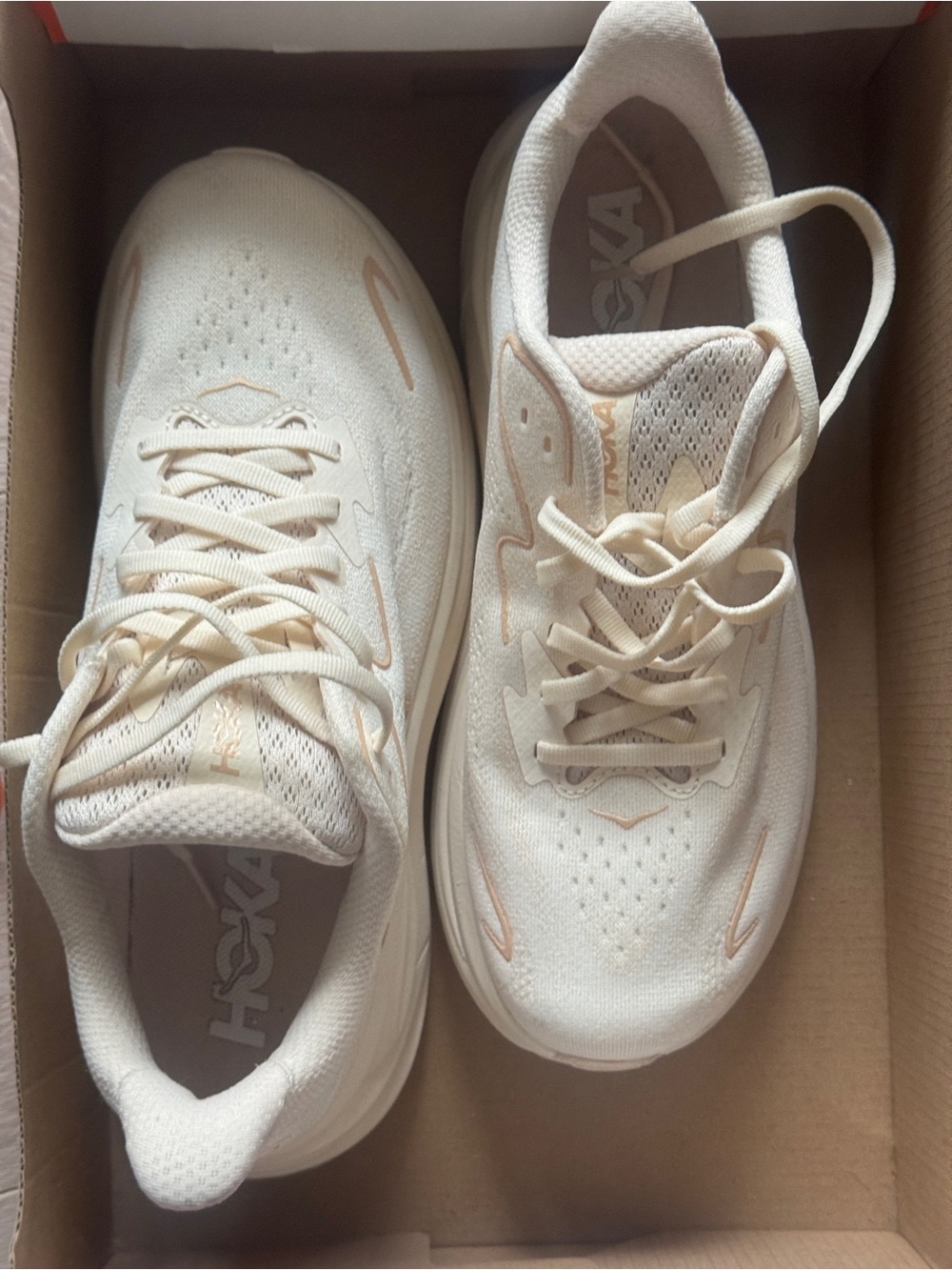 HOKA Neutral Cream white Running Shoes Clifton 10
